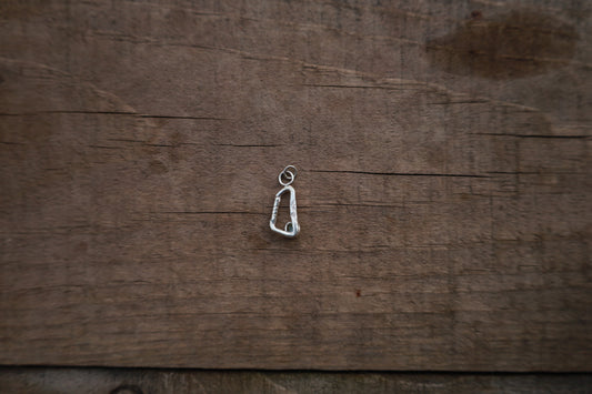 Colgante mosquetón piedra