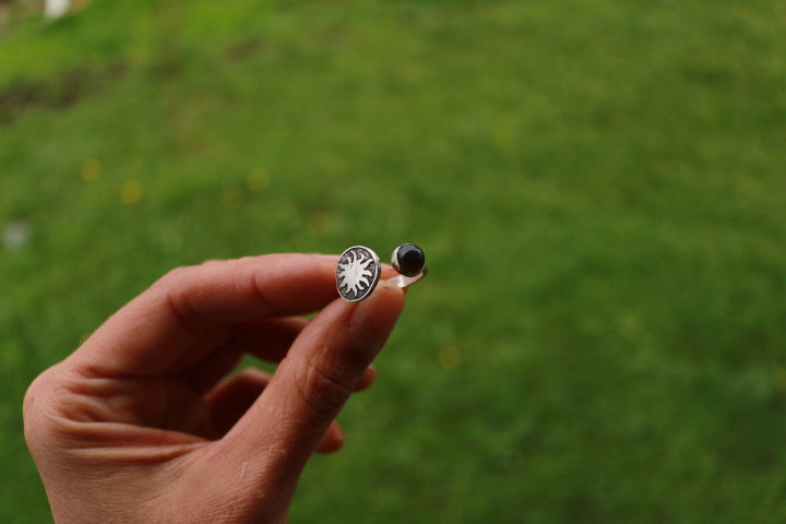 Anillo sol ajustable