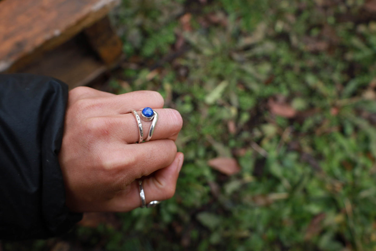 Anillo "Cumbre" lápizlazuli
