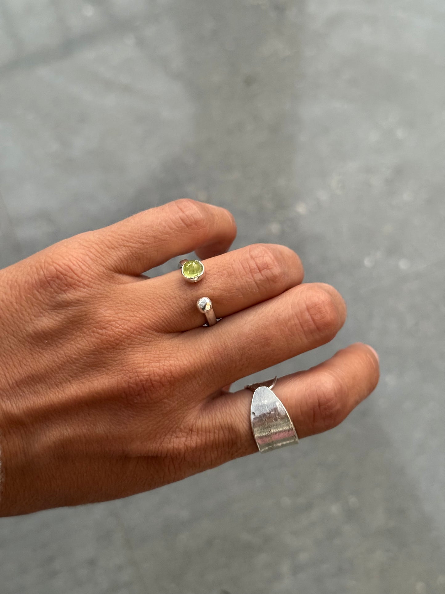 Anillo peridoto