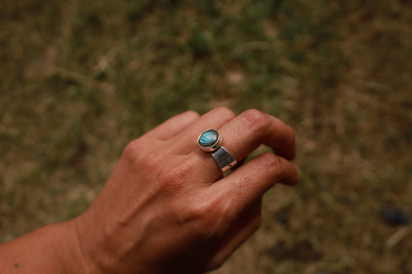 Anillo labradorita C. Castillo