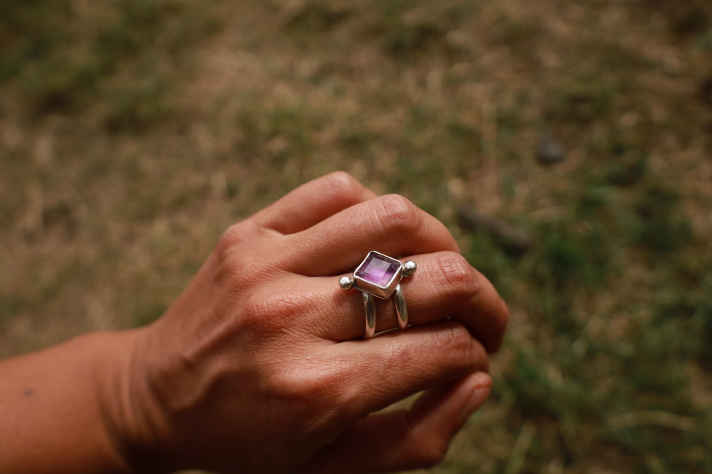 Anillo amatista pelotas