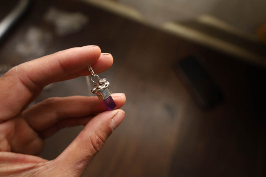 Amuleto honguito amatista piedra luna.