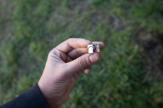 Anillo montañoso cobre y plata